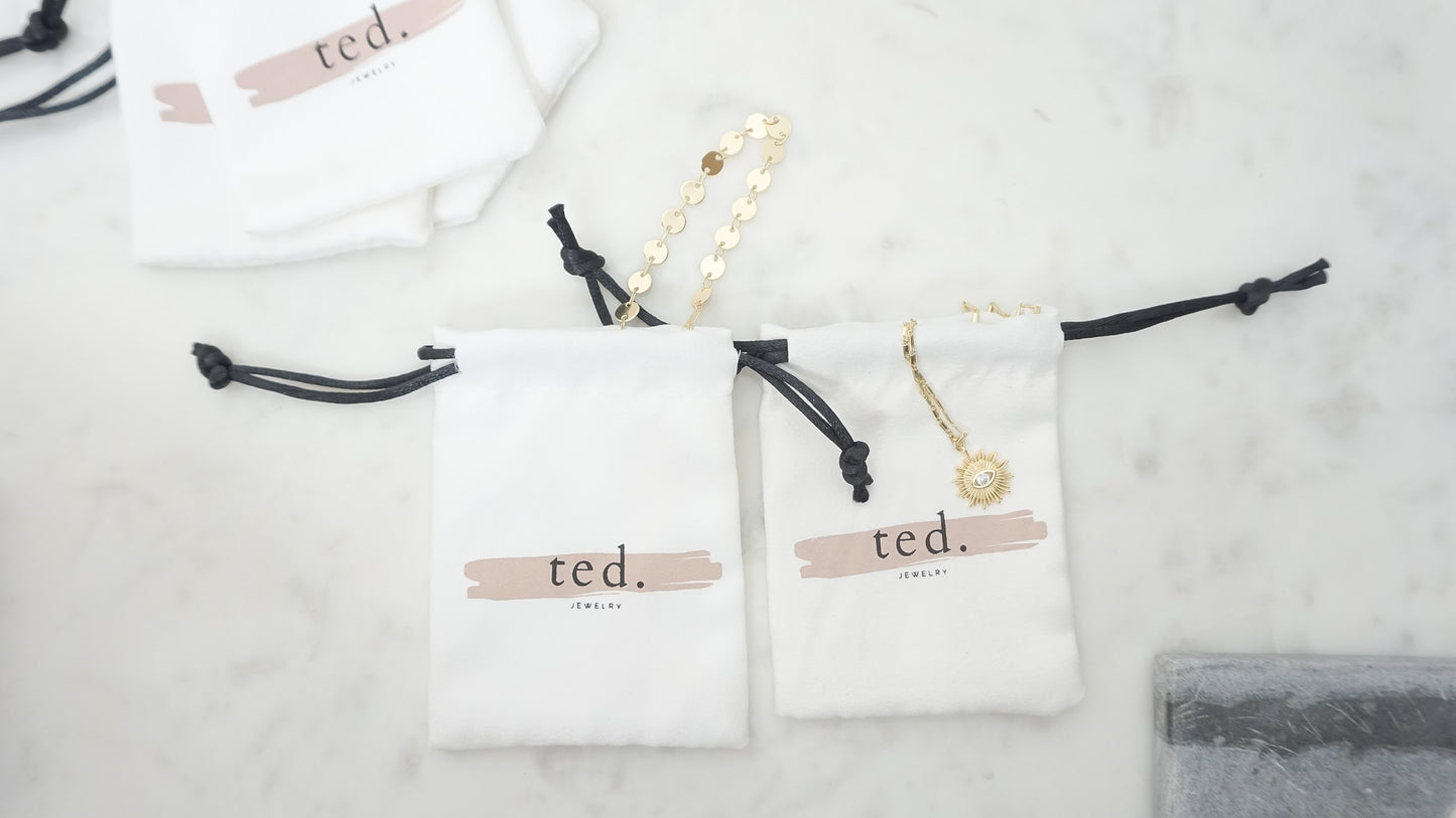 Ted. Drawstring Pouch