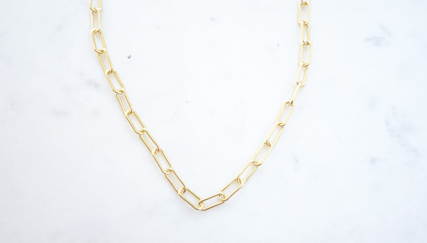 Large Clique Necklace